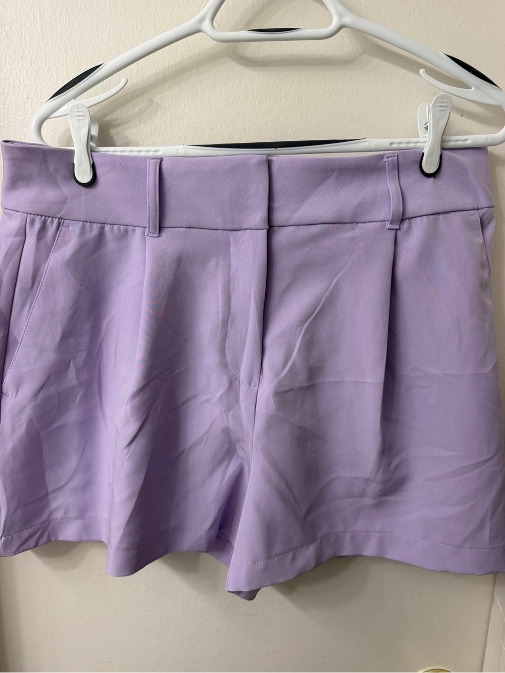 Express Lavender Pleated shorts